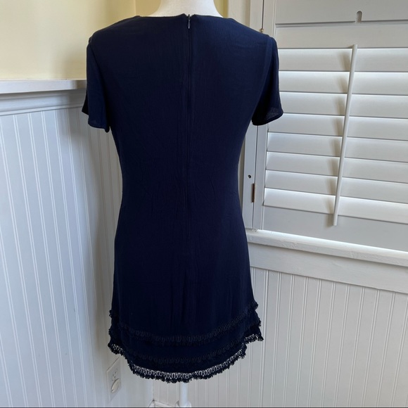 Lulus D12769 Buenos Aires Navy Blue Fringe Trim Short Sleeve Shift Dress Small - Picture 3 of 6